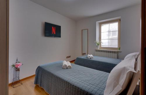Cormons Apartment | Centro Cormons - 3 Camere Letto & Balcone Privato