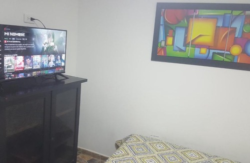 Puente Aranda Apartment | cerca club militar Corferias, embajada americana 501