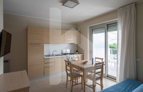 Foggetta Apartment | Cerrano Park B07 - Ponente - Apartment with garden and terrace with seaview