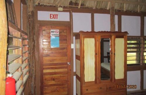 Corozal District Hotel | Cerros Beach Inn