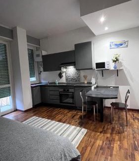 Cagnola Apartment | Certosa District Studio Apt 3
