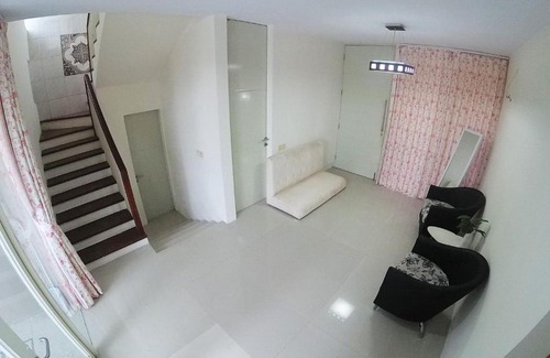 Balecatur House | CGM A8 Homestay