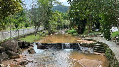 Santo Amaro da Imperatriz House | Chácara Amarela
