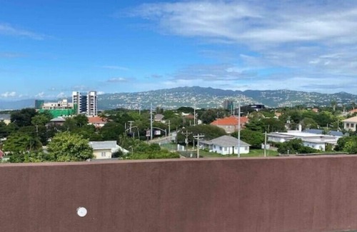 New Kingston Apartment | Château Apartment, Gated,24 Security. Event Allow