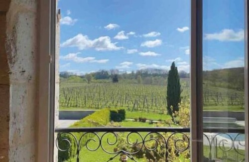 Saint-Jean-de-Duras House | Château au Cœur D'un Vignoble