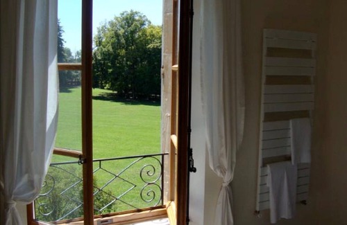 Charly Other | Château Charly: Vacances de Luxe Dans la Loire