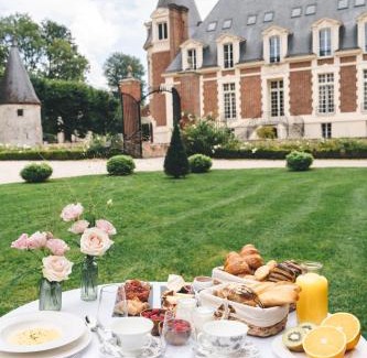 Aulnoy Bed & Breakfast | Château de Bonaventure