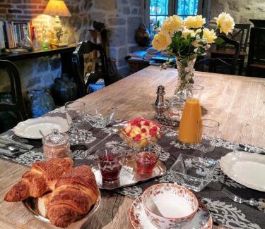 Crocq Bed & Breakfast | Château de Crocq - Chambres d'Hôtes de Charme