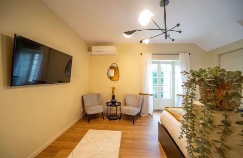 Dracy-le-Fort Apartment | Château de Dracy - La Pétillante
