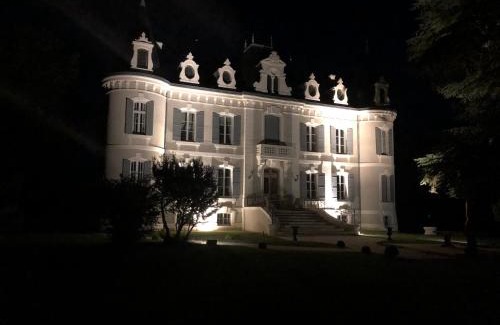 Notre-Dame-de-Sanilhac Bed & Breakfast | Château de la gauderie
