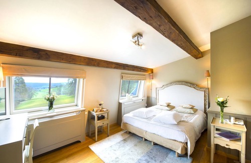 Saint-Denis-le-Thiboult Hotel | Château de Belmesnil