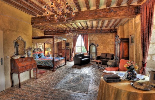 Saint-Denis-sur-Huisne Bed & Breakfast | Château de Blavou