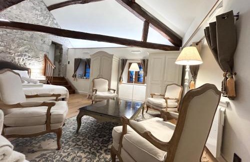 Cruet Bed & Breakfast | Château de la Rive - Suite des Coteaux - Duplex 6 personnes