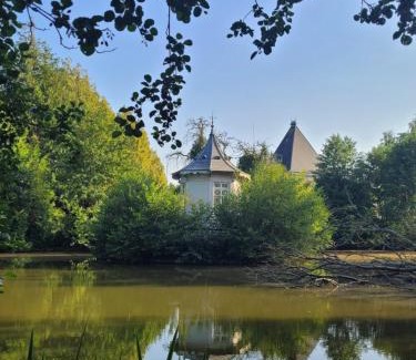 Le Lorey House | Château de la Rucquetière