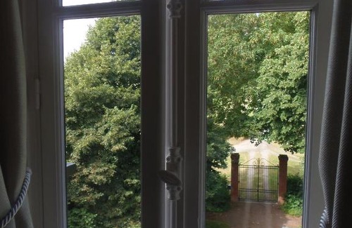 Mery-Bissieres-en-Auge Bed & Breakfast | Château de Launay