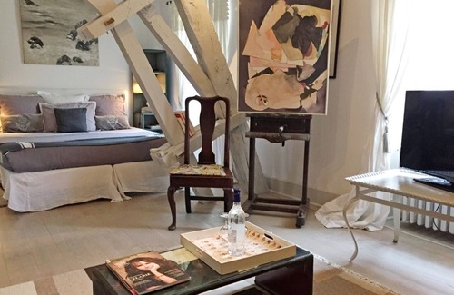 Magnac-sur-Touvre Bed & Breakfast | Château de Maumont