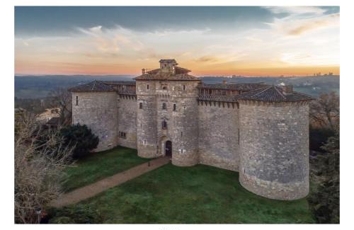 Senouillac Bed & Breakfast | château de Mauriac
