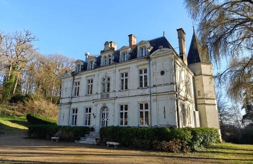 Montrichard Val de Cher Bed & Breakfast | Château de Vallagon