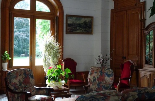 Baizieux Bed & Breakfast | Château des marronniers