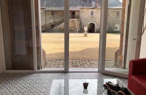 Mouchamps House | Château du Parc Soubise - Gîte Parthenay l'Archevêque