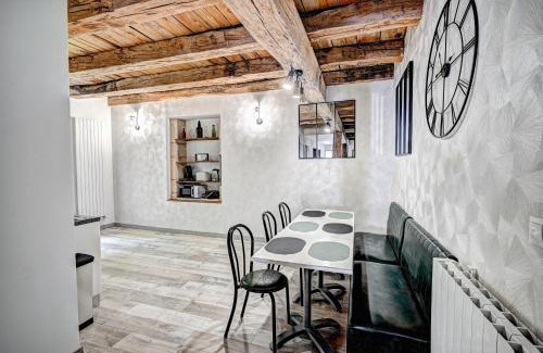 Vaite Bed & Breakfast | Château la hussardiere
