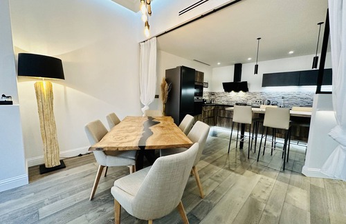 Hotel de Ville - Quinconces Apartment | Château Trompette Tourny