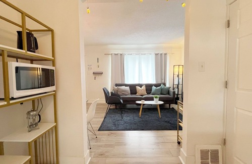 Port Dalhousie House | Charming Home in Coveted Port Dalhousie – Steps from the Lake!