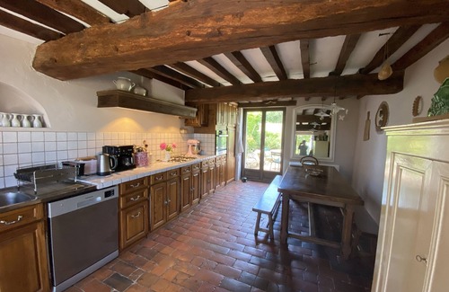 Saint-Etienne-sur-Chalaronne House | Charming house with swimming pool