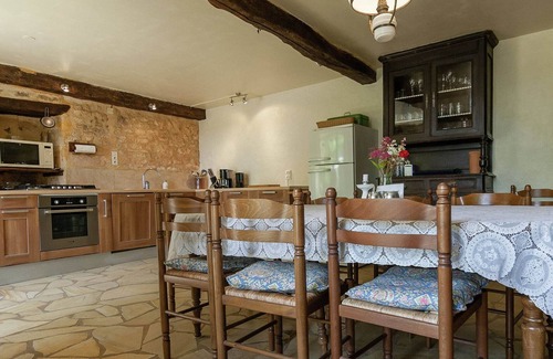 Les Eyzies Villa | Charming Estate Dordogne with Pool