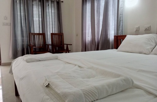 Angamali Hotel | CHAEL Airport Residency, Double Room Non AC nNedumbassery,Cochin.
