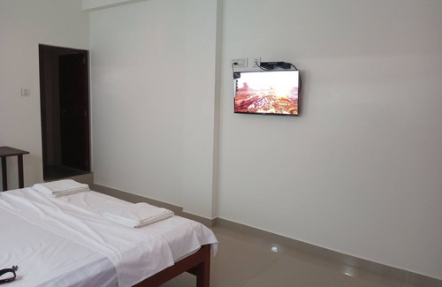 Angamali Hotel | CHAEL Airport Residency, Double Room Non AC nNedumbassery,Cochin.