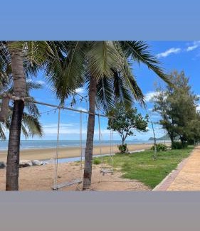 Pak Nam Pran House | Chaipatchara Resort