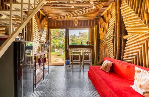 Chapora Cottage | Chakra: Premium Retro AC Cottage in Vagatornn