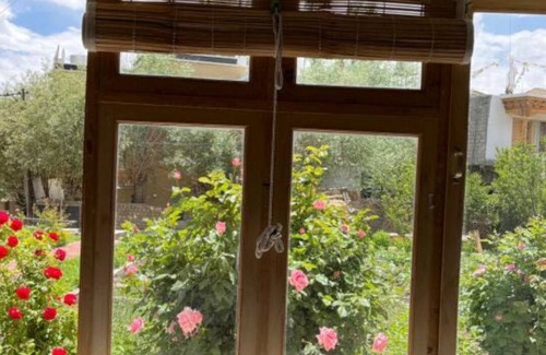 Leh Apartment | Chakzot garden house - Twin BR studio 3
