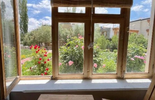 Leh Apartment | Chakzot garden house - Twin BR studio 3
