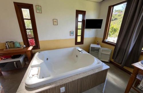 Lavras Novas Ski Chalet | Chalé Flor de Maracujá