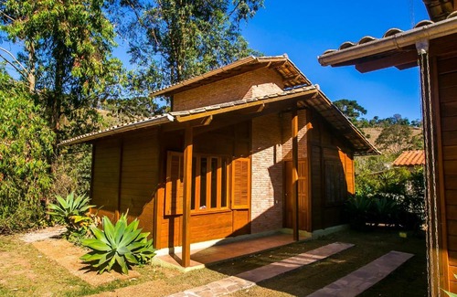 Conceicao do Ibitipoca Ski Chalet | Chalés Belo Vale - Rua do Curro