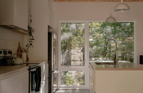 Sainte-Emelie-de-L'Energie House | Chalet Harmony | River Access | 4 Guests | Hot Tub