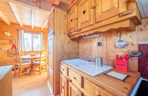 Saint-Laurent-en-Grandvaux Ski Chalet | Chalet L’Embellie - Chalet avec piscine partagée