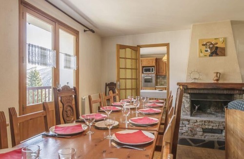Saint-Marcel Ski Chalet | Chalet, balcony, fireplace or stove, parking, tv, ski locker, 130m², Saint Martin de Belleville