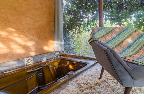 Taubate Ski Chalet | Chale em Taubate com Banheira e Vista Natural