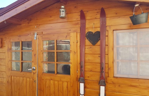 Saint-Maurice-sur-Moselle Ski Chalet | Chalet 'La Petite Chaumière' with Mountain View, Private Terrace and Wi-Fi