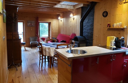 Saint-Vital Ski Chalet | Chalet à 40 Minutes des Stations de Courchevel, Les Saisies , Les Menuires .