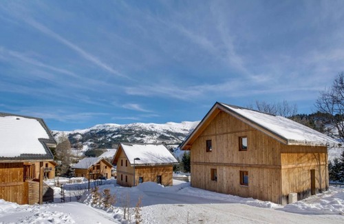 Gresse-en-Vercors Ski Chalet | Chalet, 300m from shops, fitness, parking, tv, 50-55m², Gresse en Vercors