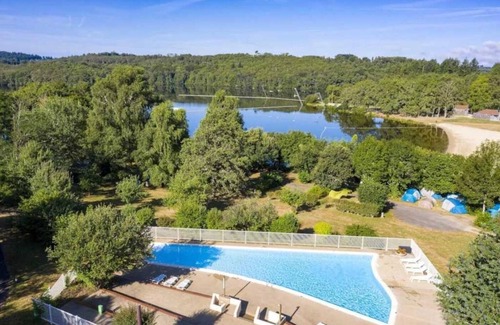 Friaudour Ski Chalet | Chalet 4 étoiles - Piscine - eeiiga
