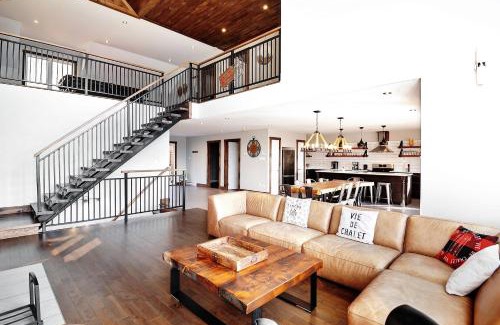 Stoneham Ski Chalet | Chalet 42 Chemin Blanc by Les Chalets Alpins