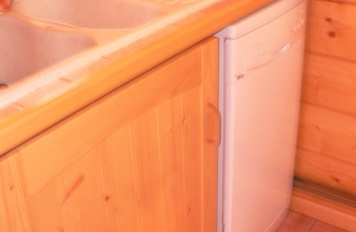Tauves Ski Chalet | CHALET 70 m2 - 6 PERS - near MONT DORE/SUPER BESSE - 1000 m2 enclosed - WI-FI