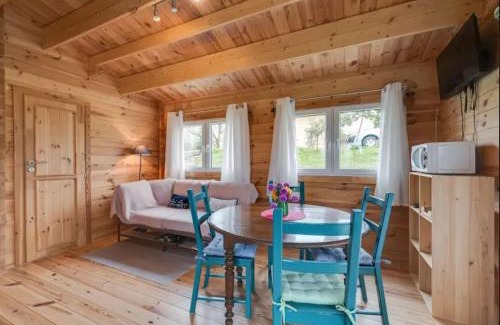 Egliseneuve-des-Liards Ski Chalet | Chalet accueillant à Égliseneuve-des-Liards avec jardin