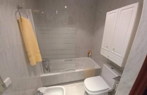 Laredo House | Chalet adosado a 100 mts playa
