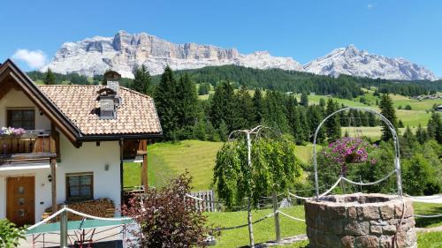 Pedraces Apartment | Chalet alla Cascata